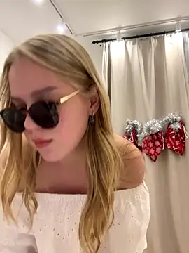 Little Forest ELF online show from December 2025 03:06:01 PM