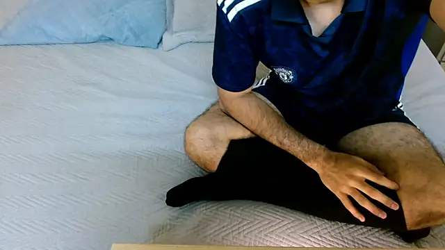 MilanZaire online show from December 2025 08:25:01 PM