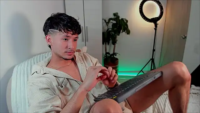 dimitri targaryen online show from January 2025 03:42:02 AM