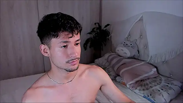 dimitri targaryen online show from October 2025 04:46:01 PM