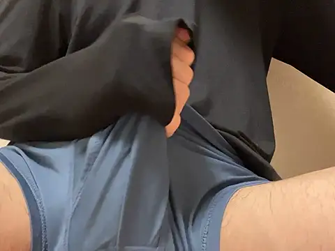 Snapshot of lkun9 chatting on October 2025 03:12:01 PM lkun9 online show from October 2025 03:12:01 PM