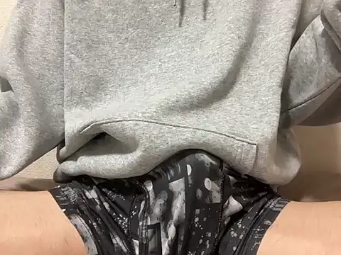 Snapshot of lkun9 chatting on December 2025 03:19:02 PM lkun9 online show from December 2025 03:19:02 PM