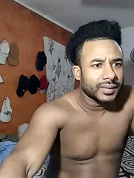 Snapshot of Negroricobaby chatting on January 2025 03:44:02 AM Negroricobaby online show from January 2025 03:44:02 AM