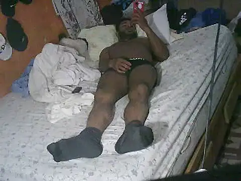 Snapshot of Negroricobaby chatting on February 2025 04:22:02 AM Negroricobaby online show from February 2025 04:22:02 AM