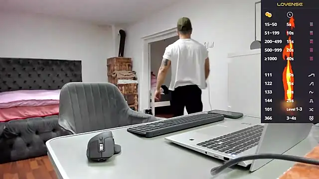 Snapshot of supermanboy94 chatting on February 2026 06:34:02 AM supermanboy94 online show from February 2026 06:34:02 AM