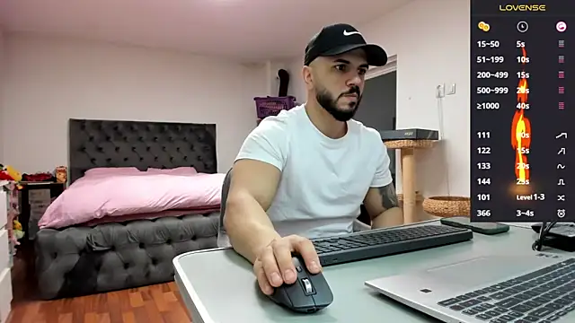 Snapshot of supermanboy94 chatting on March 2026 07:15:01 AM supermanboy94 online show from March 2026 07:15:01 AM