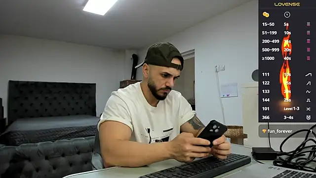 supermanboy94 online show from March 2026 07:03:02 AM