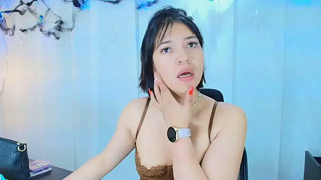 lina bedoya  online show from October 2025 11:25:01 AM