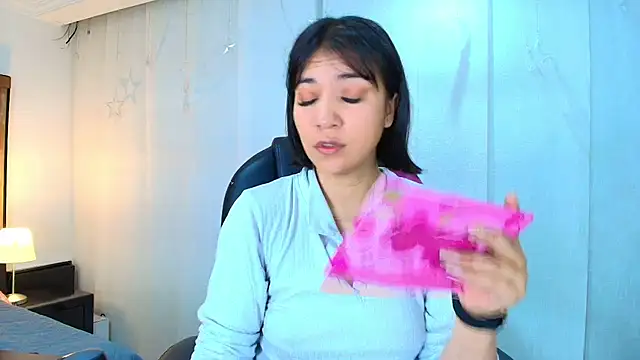 Snapshot of lina_bedoya_ chatting on March 2026 11:38:01 AM lina bedoya online show from March 2026 11:38:01 AM