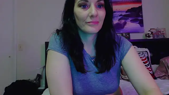 CrystalLakeXO online show from November 2025 05:11:01 AM