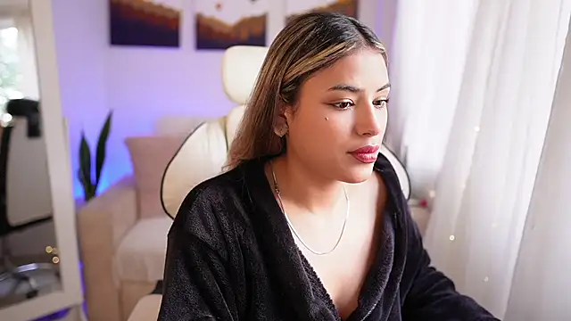 SaraParisi online show from January 2025 09:57:01 PM