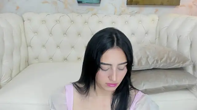 Snapshot of Lesly_sexy4u chatting on January 2026 03:55:01 AM Lesly sexy4u online show from January 2026 03:55:01 AM