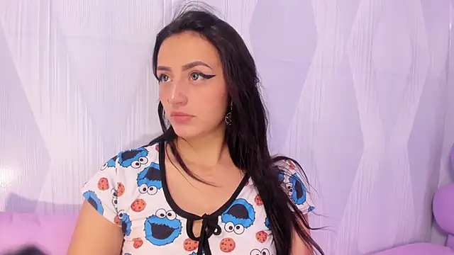 Snapshot of Lesly_sexy4u chatting on April 2026 03:33:02 AM Lesly sexy4u online show from April 2026 03:33:02 AM