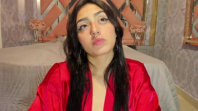Snapshot of Lesly_sexy4u chatting on May 2026 07:05:02 AM Lesly sexy4u online show from May 2026 07:05:02 AM