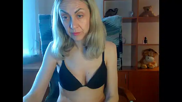 Snapshot of Tanya6547 chatting on June 2026 10:26:01 AM Tanya6547 online show from June 2026 10:26:01 AM