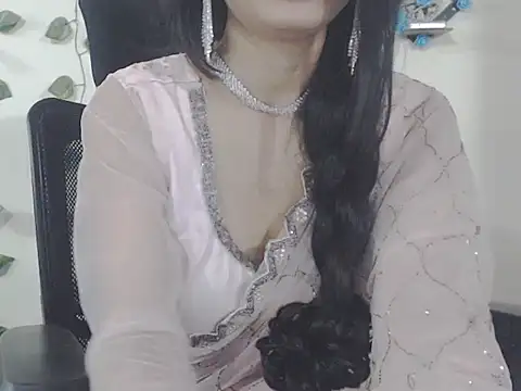 emma 06xh online show from June 2026 09:43:01 AM