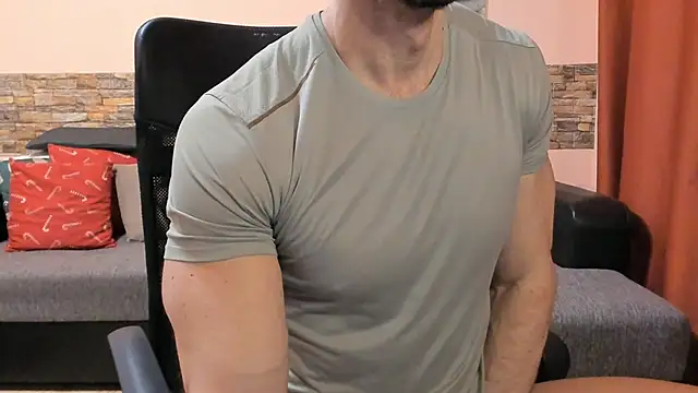 HotHunkTrainer online show from March 2026 08:51:02 AM