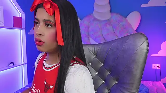 miss romyna online show from March 2026 11:05:02 AM