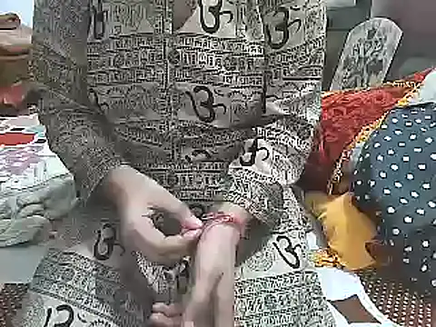 ROSE 004 online show from February 2025 10:49:02 AM