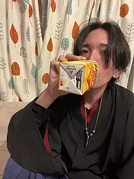 Snapshot of Katakuriko-Denpun chatting on February 2026 01:42:01 PM Katakuriko-Denpun online show from February 2026 01:42:01 PM