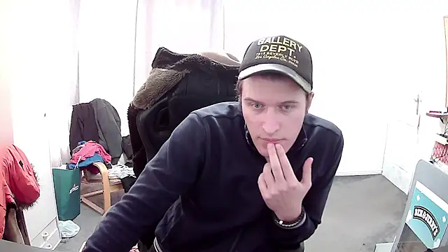 PKrisztian online show from March 2026 01:51:01 PM