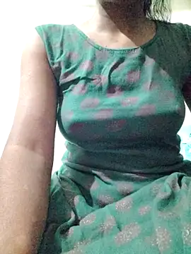 rituporna2004 online show from January 2026 02:25:02 AM