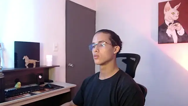 Snapshot of alejo_x3 chatting on January 2025 05:30:01 AM alejo x3 online show from January 2025 05:30:01 AM