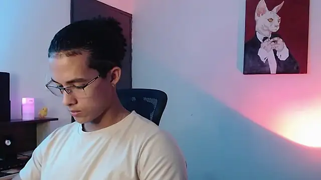 Snapshot of alejo_x3 chatting on February 2025 07:34:01 AM alejo x3 online show from February 2025 07:34:01 AM