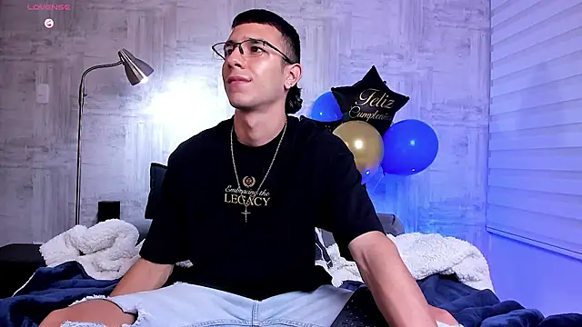 SymonPrince online show from January 2026 11:54:02 PM