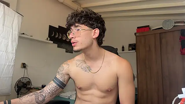 Kisan Smith online show from April 2026 04:54:02 PM