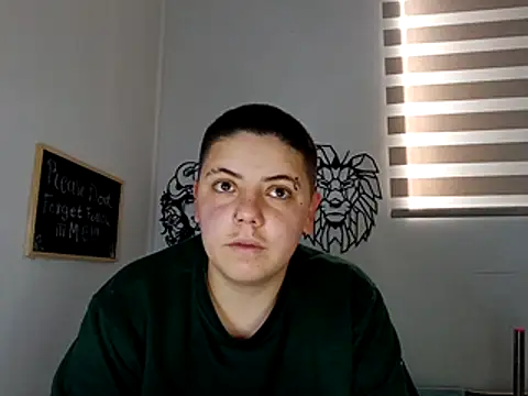 aron lettone01 online show from October 2025 05:33:02 PM