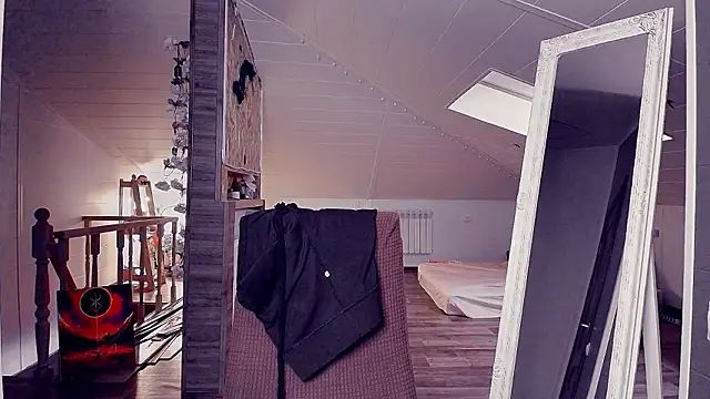 Snapshot of Meowroslava chatting on February 2026 10:11:01 AM Meowroslava online show from February 2026 10:11:01 AM