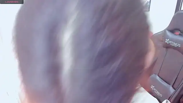 Amy joones online show from November 2025 01:00:02 PM