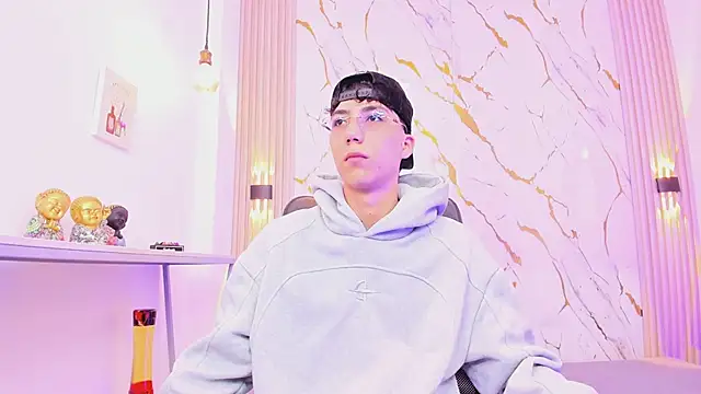 Nikolay Gregori online show from February 2026 03:32:01 AM