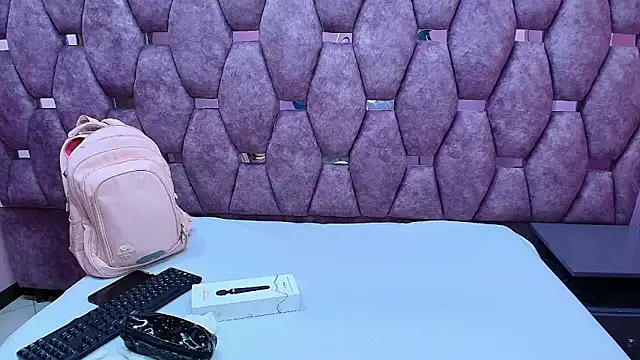 AlaSmith online show from February 2026 01:32:01 AM