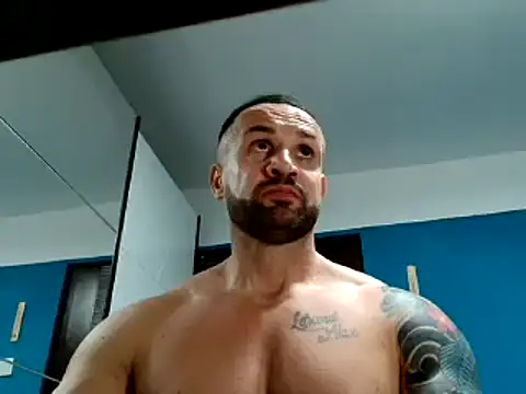 Magnificmuscles89 online show from March 2025 09:26:01 PM