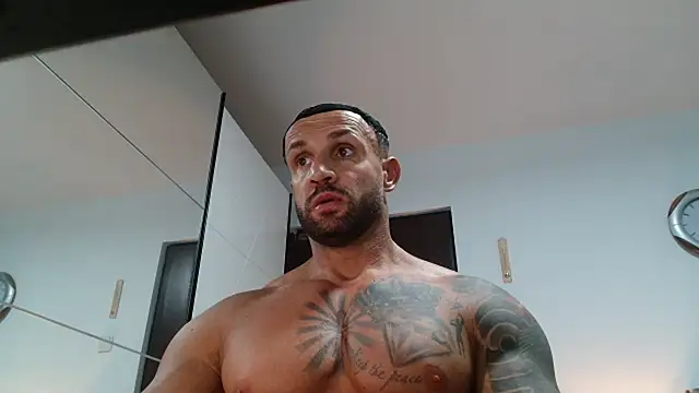 Snapshot of Magnificmuscles89 chatting on May 2026 04:03:01 PM Magnificmuscles89 online show from May 2026 04:03:01 PM