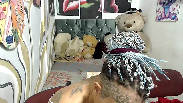 manzanahot9 online show from November 2025 09:42:02 AM