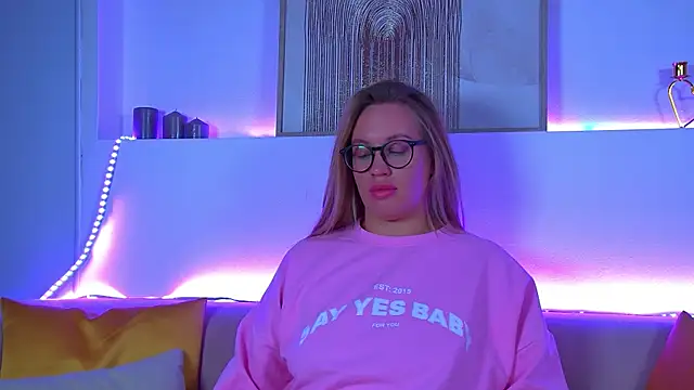 MariaNeumann online show from February 2025 06:26:02 PM