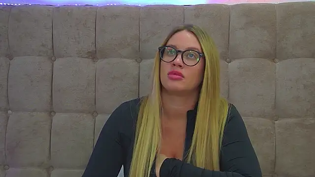 MariaNeumann online show from March 2025 09:37:02 AM