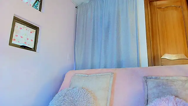 liccy hall online show from February 2026 11:39:02 AM