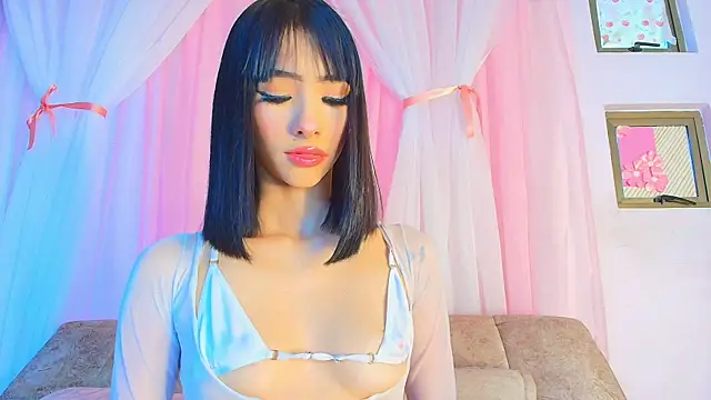 liccy hall online show from March 2026 11:49:02 AM