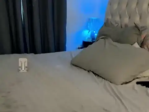 HotRuiva online show from March 2026 08:48:01 PM