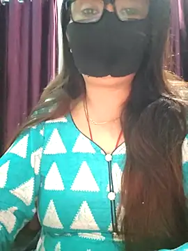 Aishwaryaa 69 online show from November 2025 10:47:02 AM