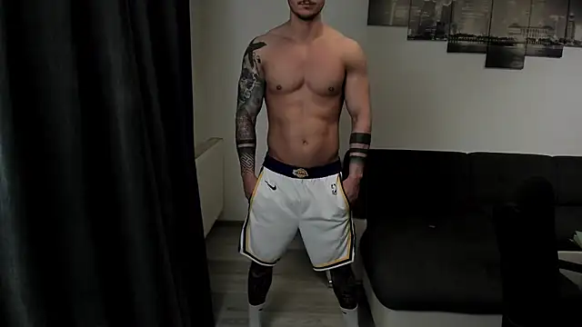 Richarddarell1 online show from March 2026 06:35:01 AM