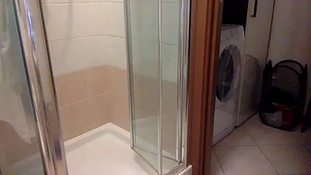 Snapshot of Gladiator_3 chatting on February 2025 12:03:02 PM Gladiator 3 online show from February 2025 12:03:02 PM