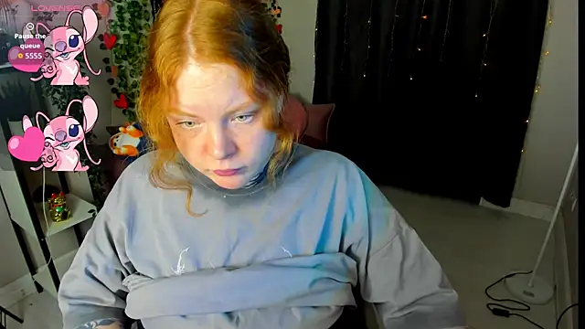 Snapshot of Cassie_xKiss chatting on February 2026 08:05:02 PM Cassie xKiss online show from February 2026 08:05:02 PM