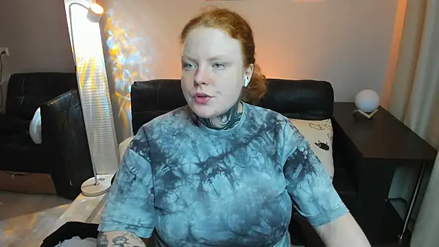 Snapshot of Cassie_xKiss chatting on May 2026 08:39:01 PM Cassie xKiss online show from May 2026 08:39:01 PM