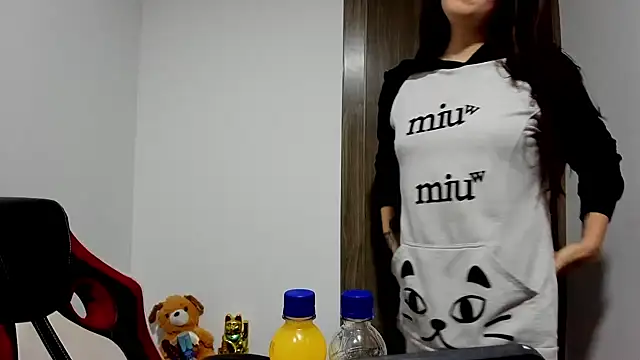 Sweet-Suck69 online show from February 2025 02:40:01 AM