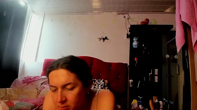 Sweet-Suck69 online show from December 2025 08:14:01 PM